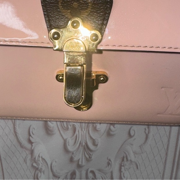 Louis Vuitton Cherrywood Vernis Leather BB - Picture 6 of 15